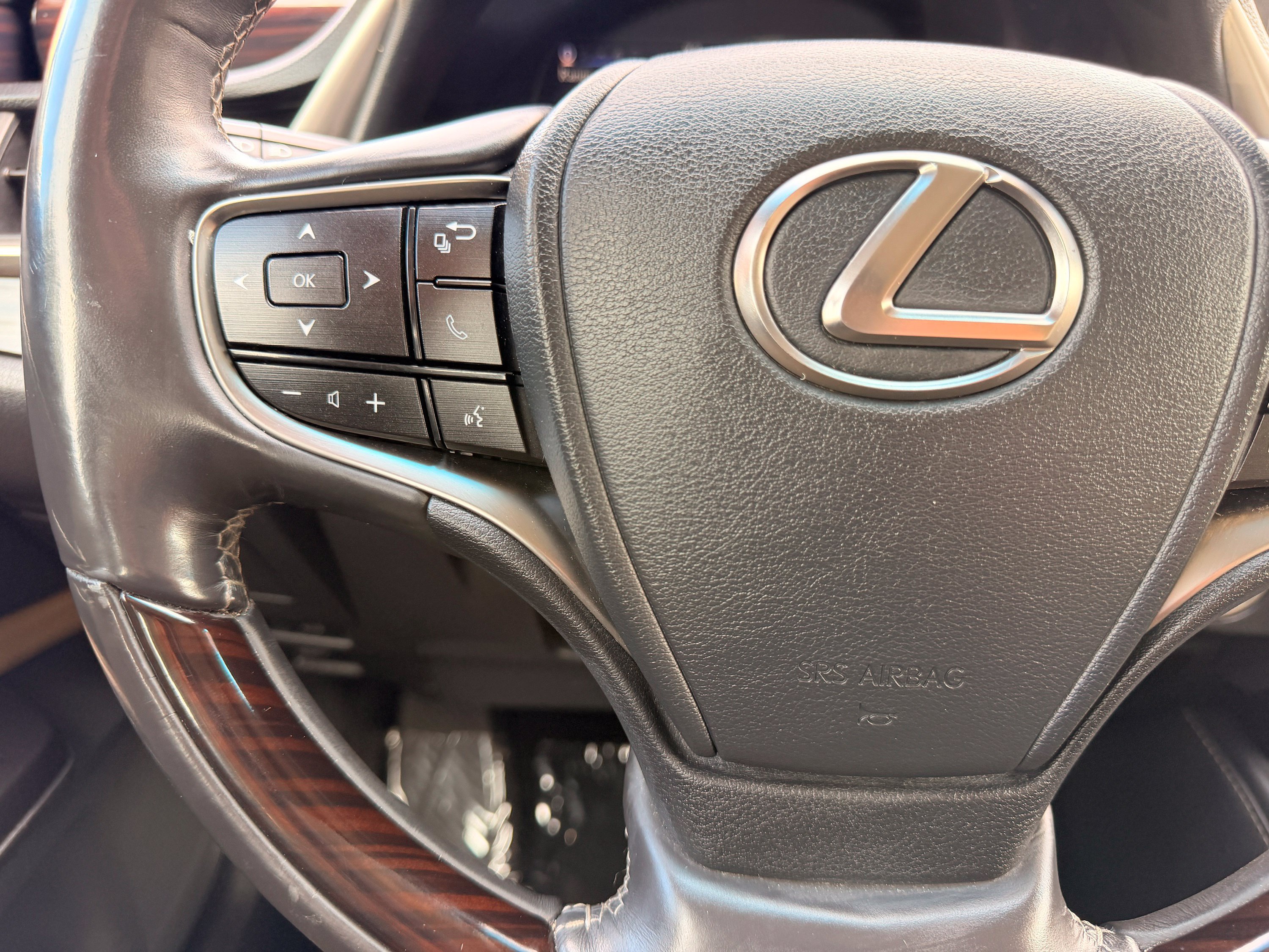 Used 2020 Lexus ES 350 w/ Premium Package FWD image 34