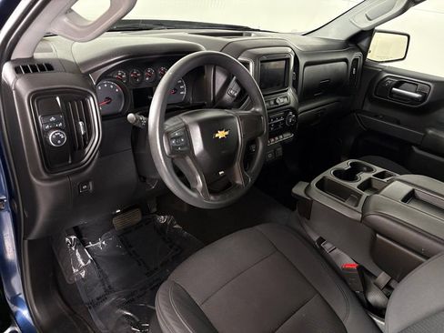 Used 2020 Chevrolet Silverado 1500 Custom w/ Custom Value Package RWD image 16