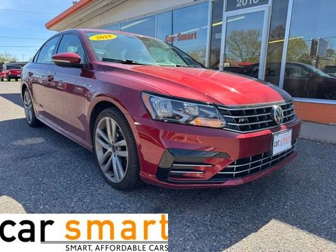Used 2018 Volkswagen Passat 2.0T R-Line FWD image 1