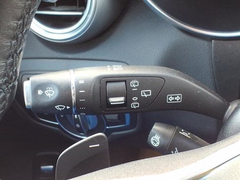 Used 2022 Mercedes-Benz GLC 300 4MATIC image 21