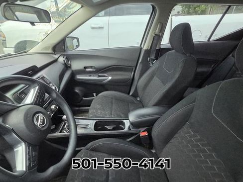 Used 2023 Nissan Kicks SV FWD image 9