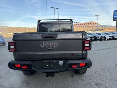 Used 2020 Jeep Gladiator Rubicon AWD/4WD image 5