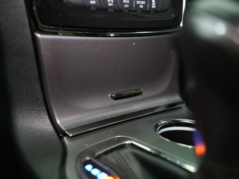 Used 2021 Jeep Grand Cherokee Limited RWD image 24