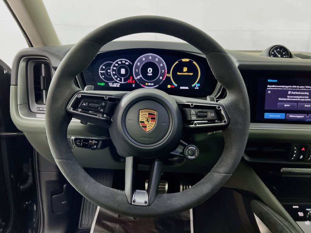 Certified 2026 Porsche Cayenne S AWD/4WD image 12