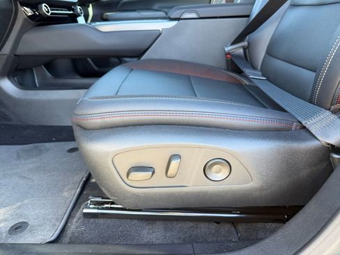 New 2026 Chevrolet Equinox EV RS image 17