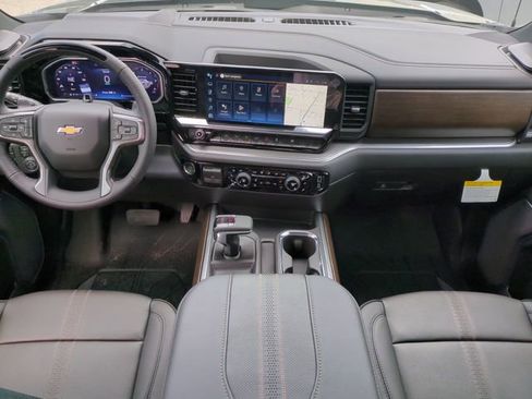 New 2026 Chevrolet Silverado 1500 High Country AWD/4WD image 14