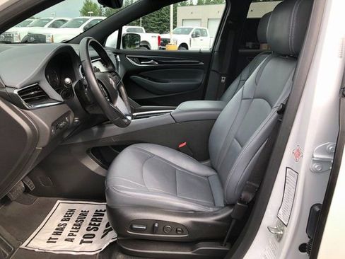 Used 2024 Buick Enclave Premium image 20