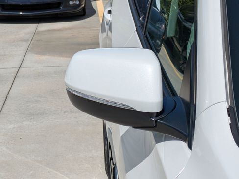 Used 2025 Acura RDX SH-AWD w/ Technology Package image 8