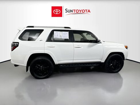 Used 2024 Toyota 4Runner SR5 Premium RWD image 2