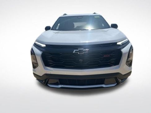 New 2026 Chevrolet Equinox RS w/ Safety and Technology Package FWD image 8