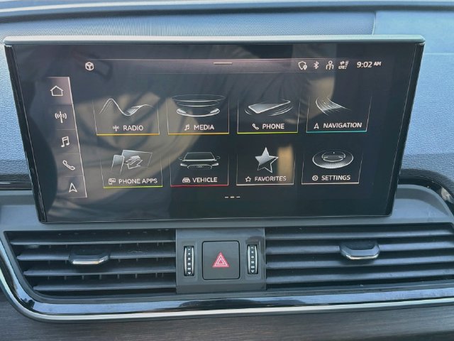 Used 2024 Audi Q5 2.0T Premium AWD/4WD image 28