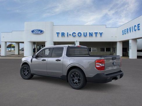 New 2025 Ford Maverick XLT image 4