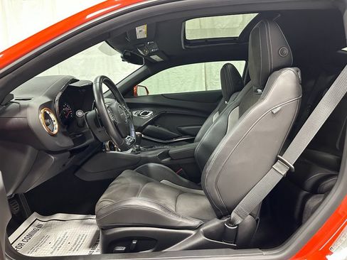 Used 2021 Chevrolet Camaro SS RWD image 14
