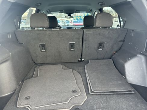 Used 2024 Chevrolet Equinox LT image 9