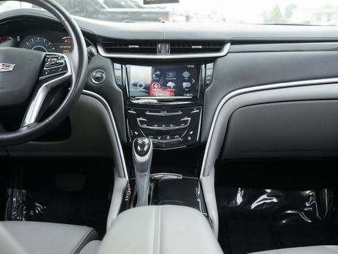 Used 2017 Cadillac XTS Premium Luxury image 32