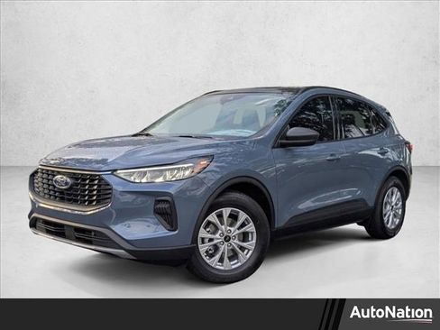 New 2026 Ford Escape Active w/ Tech Pack #1 FWD image 1