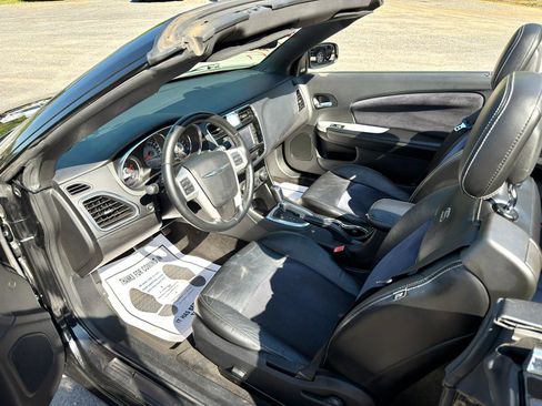 Used 2012 Chrysler 200 S FWD image 9