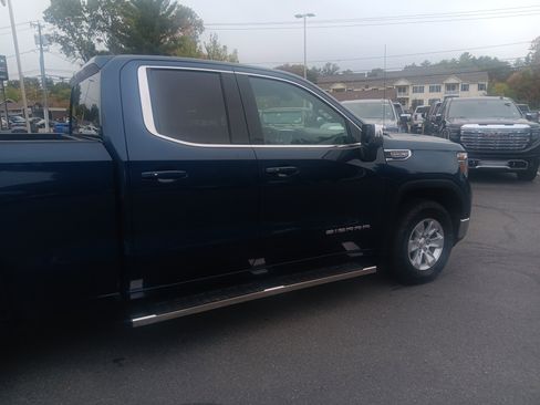 Used 2020 GMC Sierra 1500 SLE w/ SLE Value Package image 5