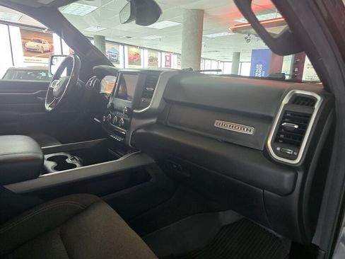 Used 2020 RAM 1500 Big Horn AWD/4WD image 17