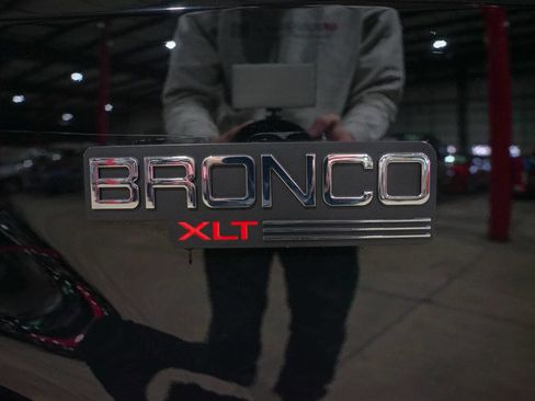 Used 1996 Ford Bronco XLT image 22