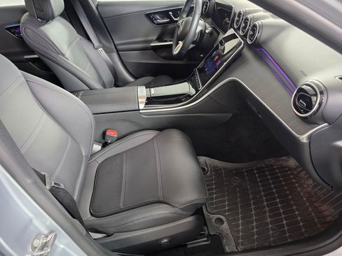 Used 2025 Mercedes-Benz C 300 Sedan image 27