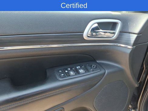 Certified 2019 Jeep Grand Cherokee Limited AWD/4WD image 9