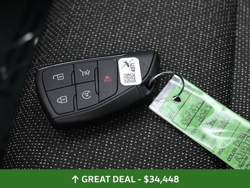 Used 2024 Chevrolet Traverse LT AWD/4WD image 34