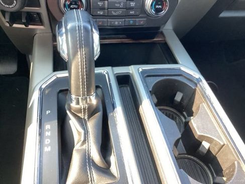 Used 2018 Ford F150 Lariat w/ Equipment Group 502A Luxury AWD/4WD image 36
