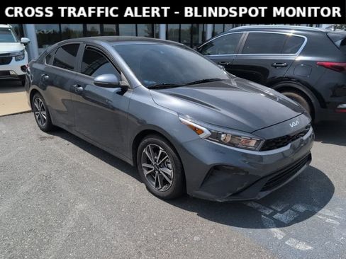 Used 2024 Kia Forte LXS w/ LXS Technology Package FWD image 2
