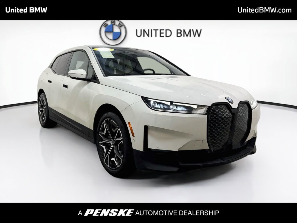 Certified 2024 BMW iX xDrive50 AWD/4WD image 3