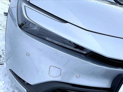 Used 2025 Toyota Prius LE image 29