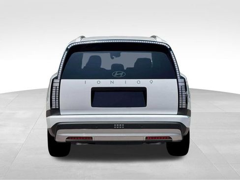 New 2026 Hyundai Ioniq 9 S image 6