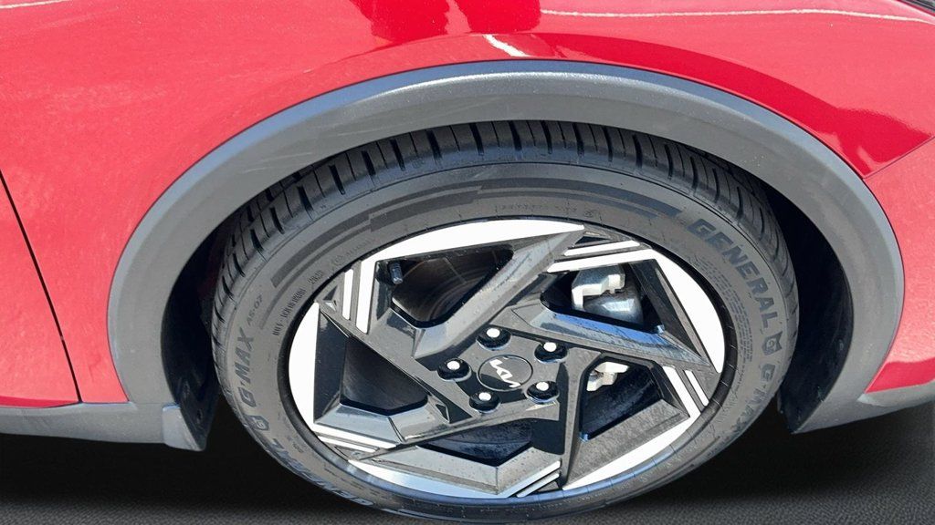 Used 2025 Kia K4 EX FWD image 7
