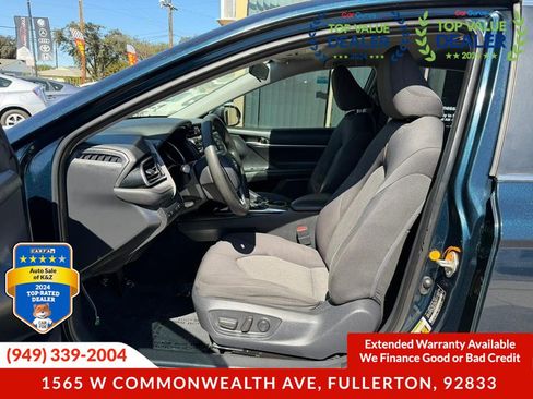 Used 2019 Toyota Camry LE FWD image 21