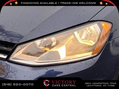 Used 2015 Volkswagen Golf S image 6