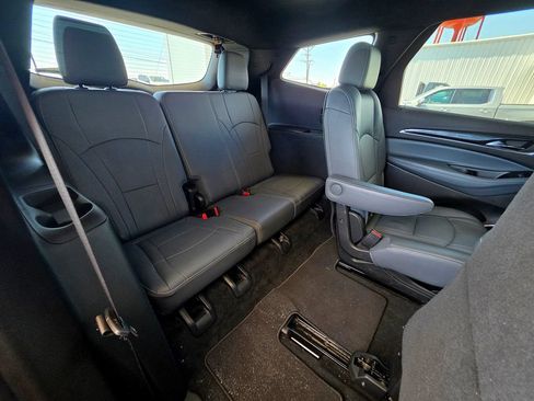 Used 2023 Buick Enclave Essence AWD/4WD image 68