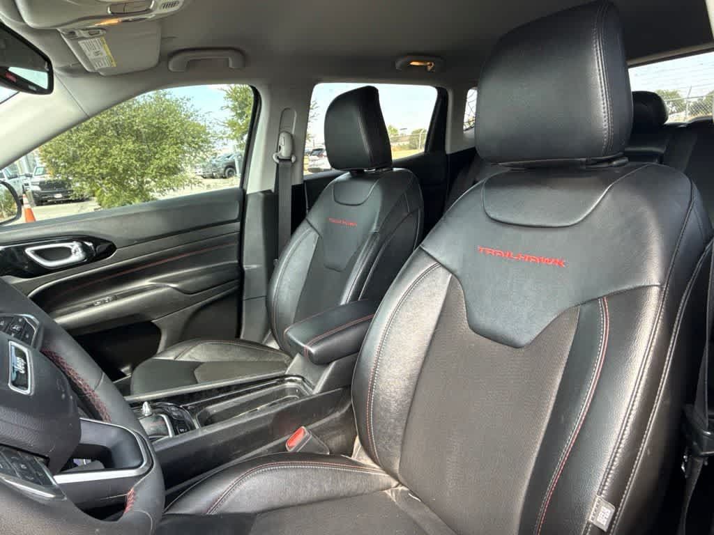 Used 2022 Jeep Compass Trailhawk AWD/4WD image 14
