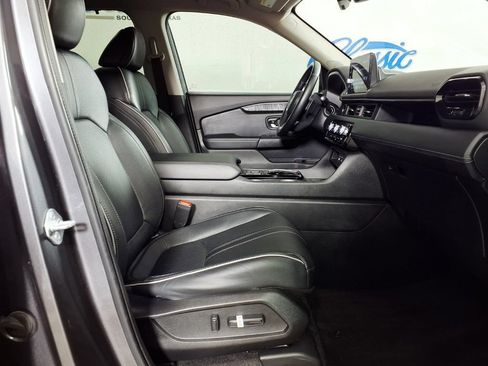 Used 2023 Honda Pilot Elite image 12