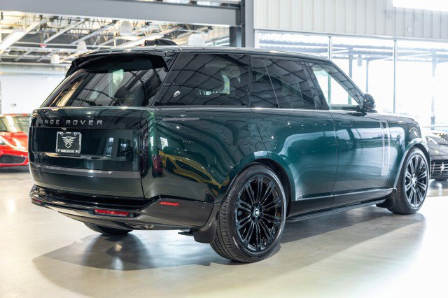 Used 2026 Land Rover Range Rover SE AWD/4WD image 6