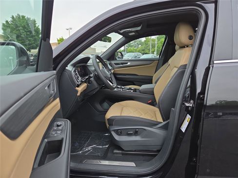 New 2026 Volkswagen Atlas Cross Sport SE AWD/4WD image 11