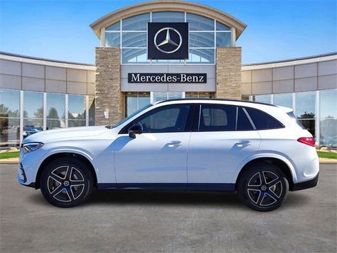 Used 2026 Mercedes-Benz GLC 300 GLC 300 image 2