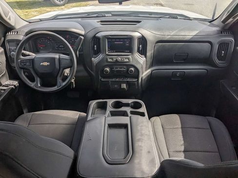 Used 2020 Chevrolet Silverado 1500 Custom w/ Custom Value Package RWD image 13