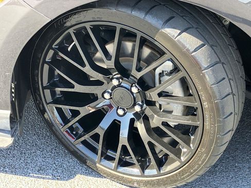 Used 2022 Ford Mustang Coupe image 9