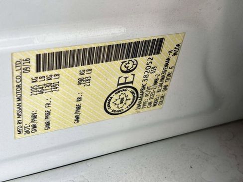 Used 2017 Nissan Maxima Platinum image 30