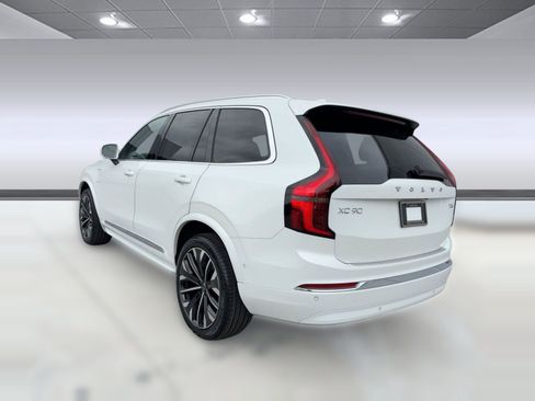 New 2026 Volvo XC90 T8 Ultra w/ Protection Package Premier AWD/4WD image 3