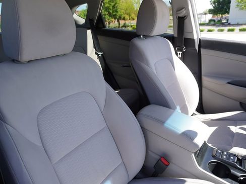 Used 2019 Hyundai Tucson SE image 16