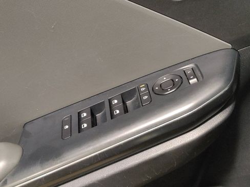 Used 2025 Kia K4 FWD image 27