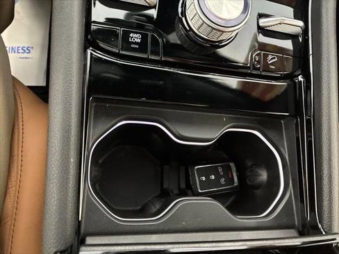 Certified 2024 Jeep Grand Cherokee Summit w/ Adv Protech Group IV AWD/4WD image 35