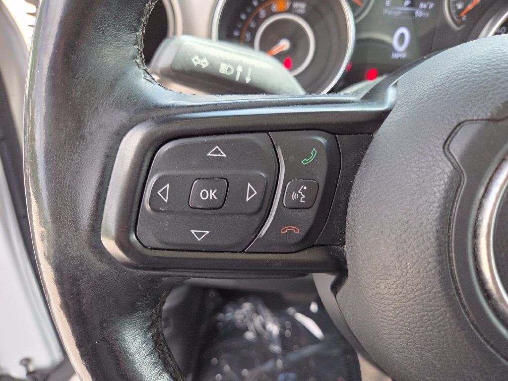 Used 2020 Jeep Wrangler Sport AWD/4WD image 33