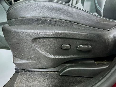 Used 2016 Chevrolet Trax LTZ w/ LPO, Cargo Package FWD image 21